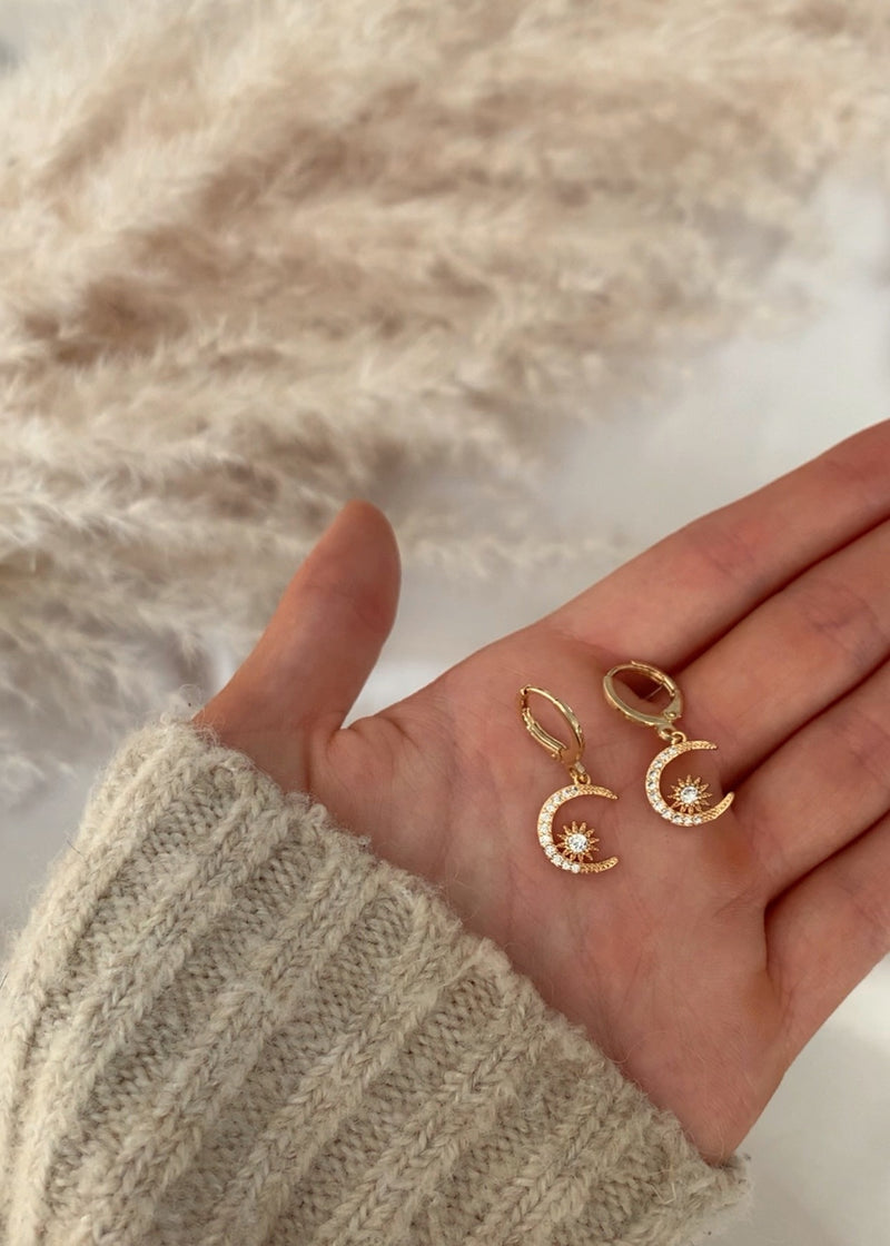*NEW* Luna - 14k Gold Plated Huggie earrings
